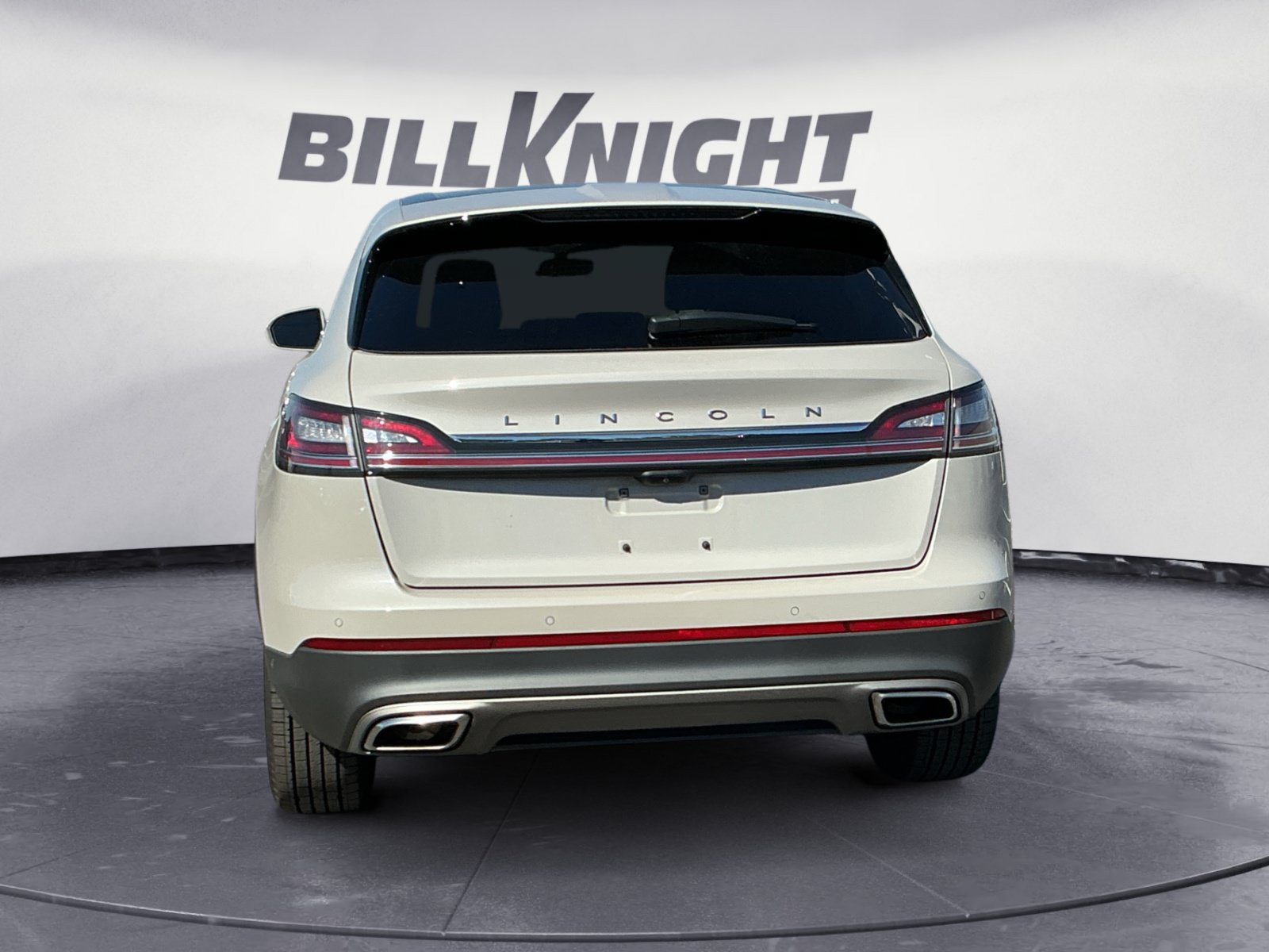 Used 2021 Lincoln Nautilus Reserve AWD/4WD image 5