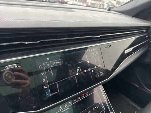 Used 2024 Audi RS Q8 image 14