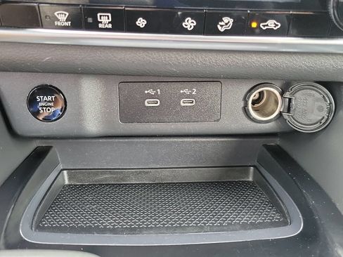 Used 2024 Nissan Rogue SV FWD image 21
