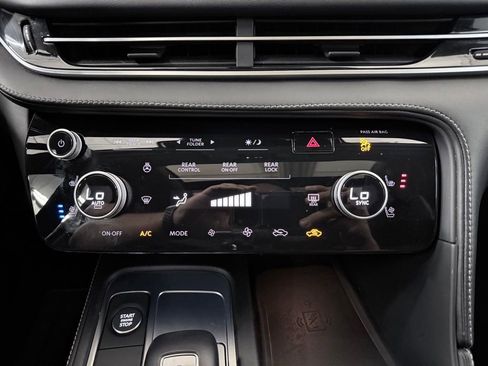 Certified 2023 INFINITI QX60 Luxe w/ Performance Audio Package FWD image 28