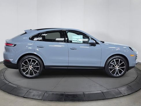 New 2026 Porsche Cayenne image 8