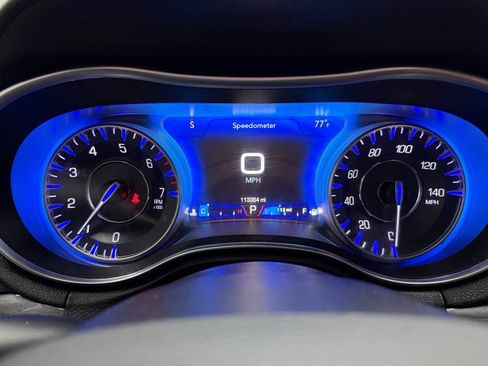 Used 2020 Chrysler 300 Touring w/ Sport Appearance Package AWD/4WD image 25