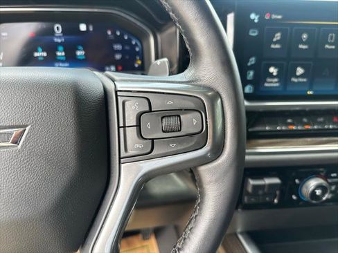 Used 2023 Chevrolet Silverado 1500 LT Trail Boss w/ LPO, Dark Essentials Package AWD/4WD image 11