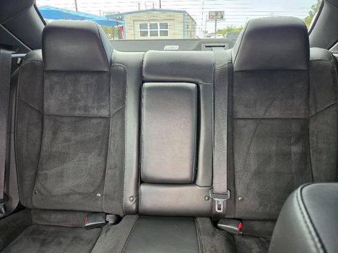 Used 2018 Dodge Challenger SXT Plus RWD image 31