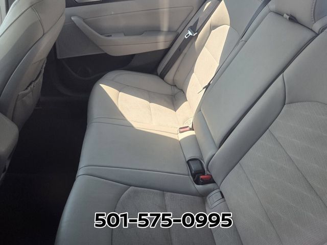 Used 2016 Hyundai Sonata Sport w/ Option Group 1V FWD image 10