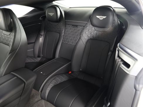Used 2020 Bentley Continental GT image 29