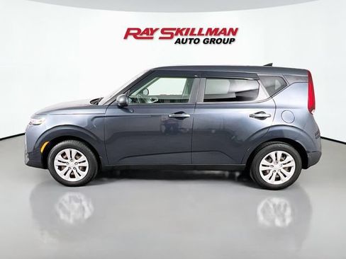 Used 2020 Kia Soul LX FWD image 4