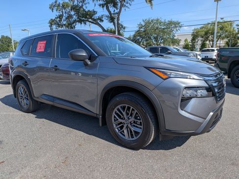 Certified 2024 Nissan Rogue S FWD image 2