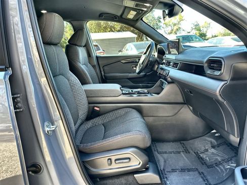 Used 2026 Honda Pilot Sport image 13