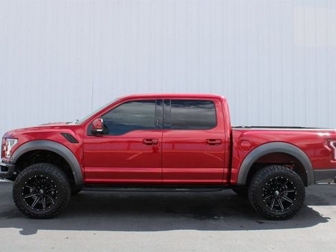 Used 2019 Ford F150 Raptor w/ Equipment Group 802A Luxury image 8