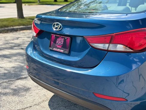 Used 2014 Hyundai Elantra SE FWD image 6