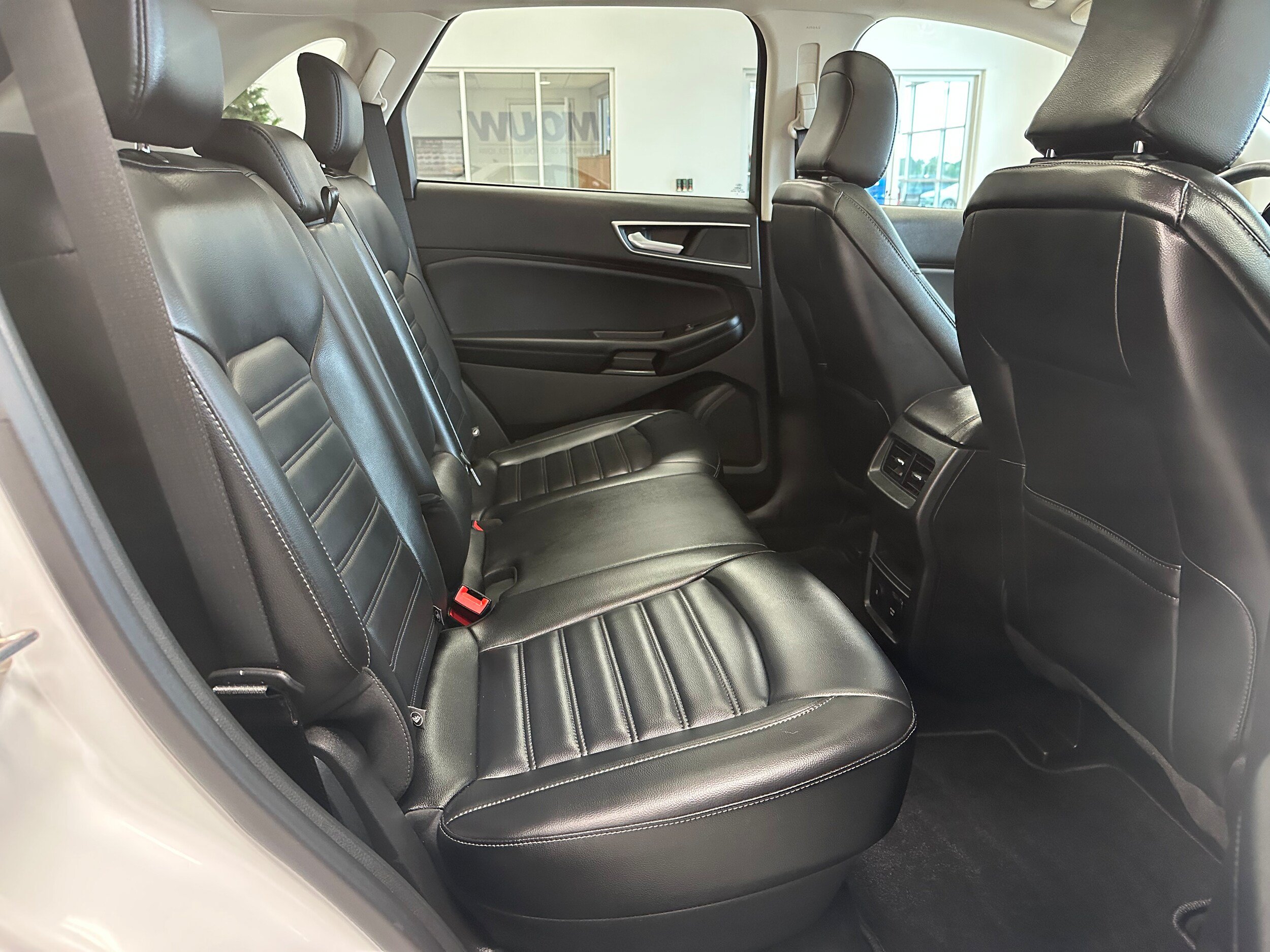 Used 2024 Ford Edge SEL w/ Convenience Package AWD/4WD image 13