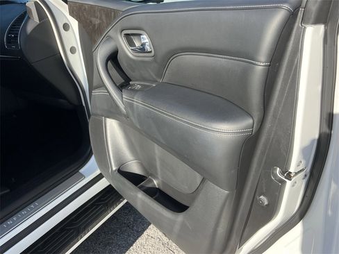 Used 2023 INFINITI QX80 Luxe w/ Cargo Package image 12