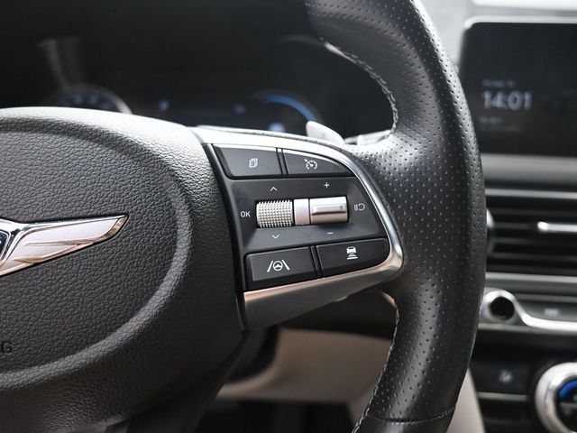 Used 2023 Genesis G70 2.0T RWD image 15