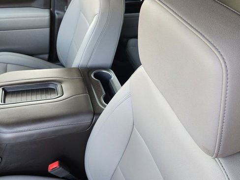 Used 2022 Chevrolet Tahoe Z71 w/ Luxury Package image 21