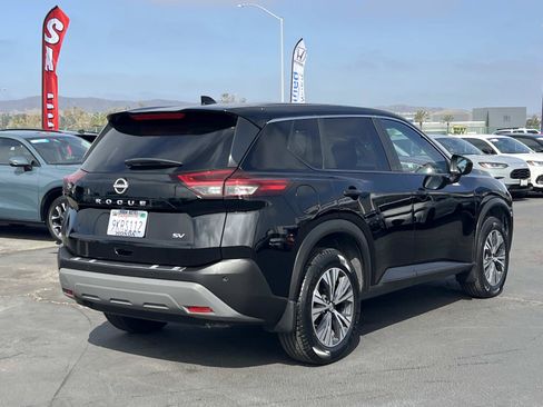 Used 2023 Nissan Rogue SV FWD image 24