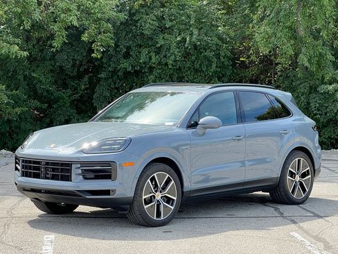 Used 2026 Porsche Cayenne E-Hybrid AWD/4WD image 1