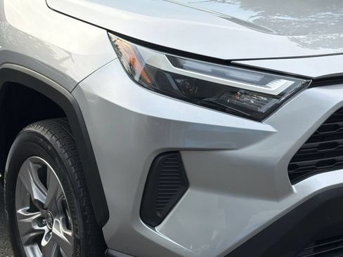 Used 2025 Toyota RAV4 XLE AWD/4WD image 10