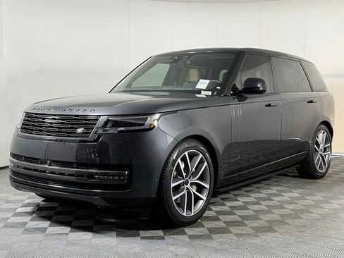 New 2026 Land Rover Range Rover Long Wheelbase SE AWD/4WD image 2