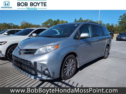 Used 2018 Toyota Sienna XLE Premium