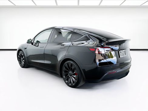 Used 2023 Tesla Model Y Performance AWD/4WD image 6