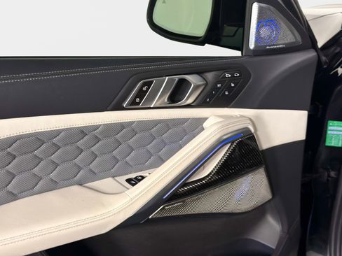 Used 2024 BMW X6 M Competition image 36