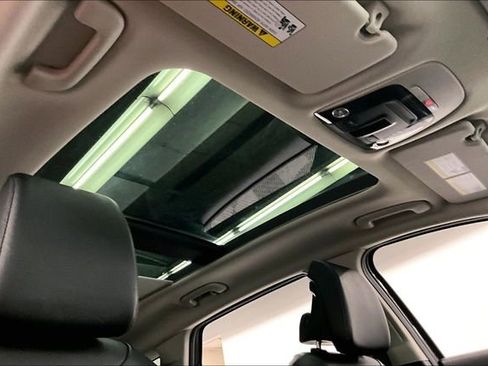 Used 2024 Kia Sportage SX image 16