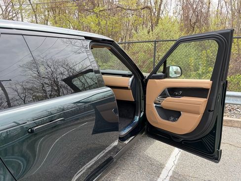 New 2026 Land Rover Range Rover SE AWD/4WD image 13