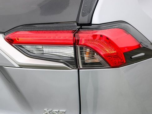Used 2022 Toyota RAV4 XSE w/ Weather Package AWD/4WD image 9