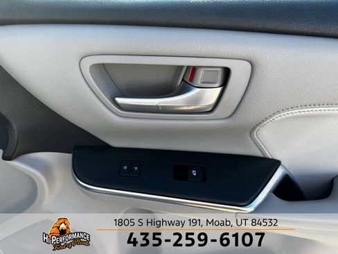 Used 2016 Toyota Camry XLE image 30