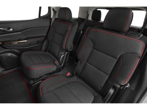 Used 2022 GMC Acadia AT4 w/ Technology Package image 16