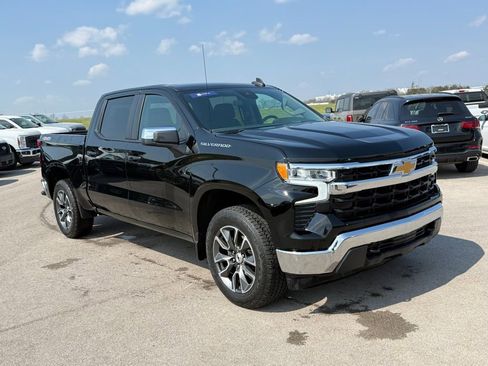 Used 2024 Chevrolet Silverado 1500 LT image 2