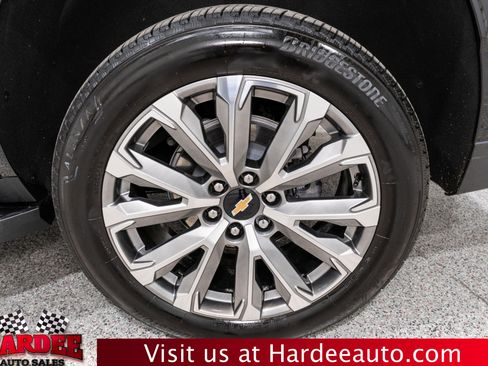 Used 2025 Chevrolet Tahoe High Country image 10