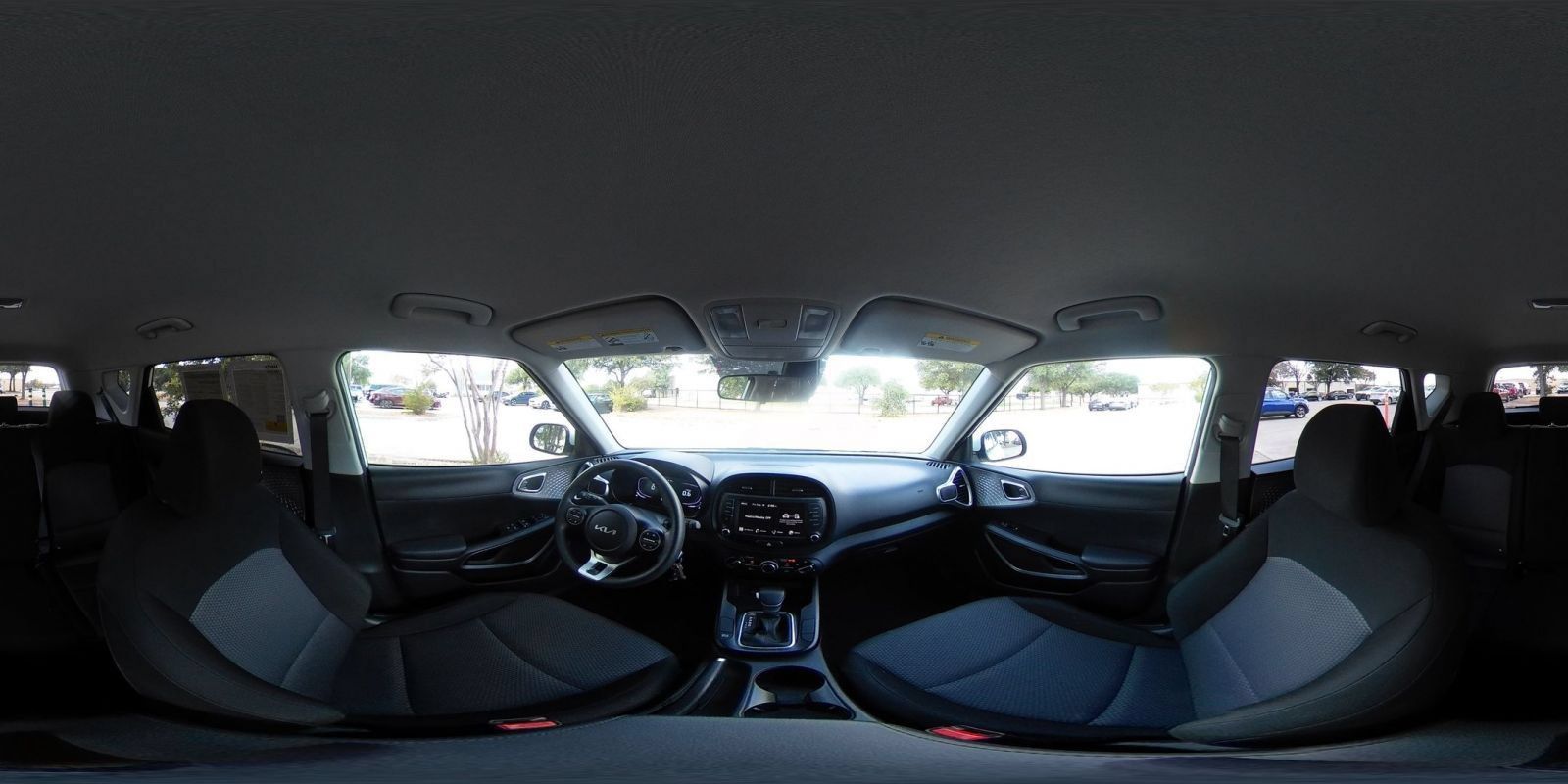 Used 2025 Kia Soul LX w/ LX Technology Package FWD image 41