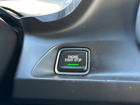 Used 2018 Chevrolet Camaro SS image 33