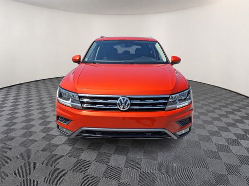 Used 2019 Volkswagen Tiguan SEL w/ 3rd Row Seat Package AWD/4WD image 2