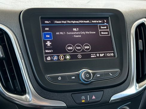 Used 2024 Chevrolet Equinox LT FWD image 25