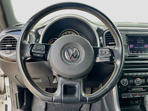 Used 2017 Volkswagen Beetle 1.8T Dune FWD image 11