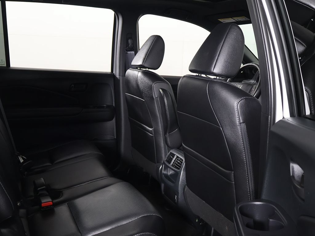 Used 2023 Honda Passport EX-L image 28