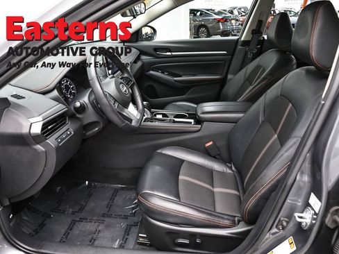 Used 2024 Nissan Altima 2.5 SR FWD image 14