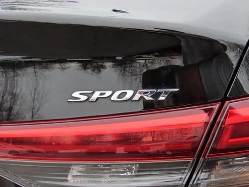 Certified 2024 Honda Civic Sport image 8