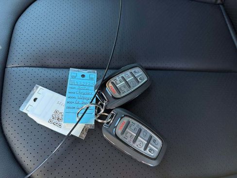 New 2026 Chrysler Voyager LX image 34