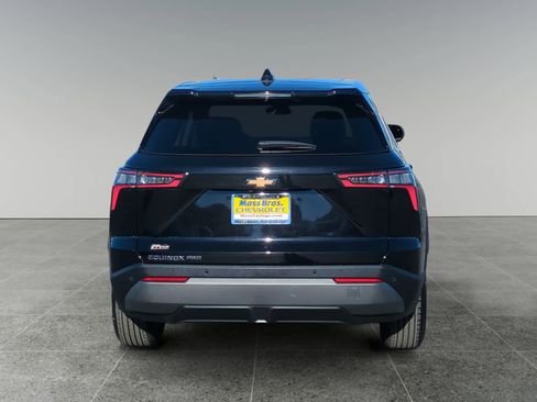 Used 2025 Chevrolet Equinox LT image 4