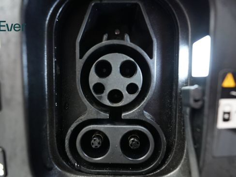 Used 2024 Kia EV6 Light RWD image 10