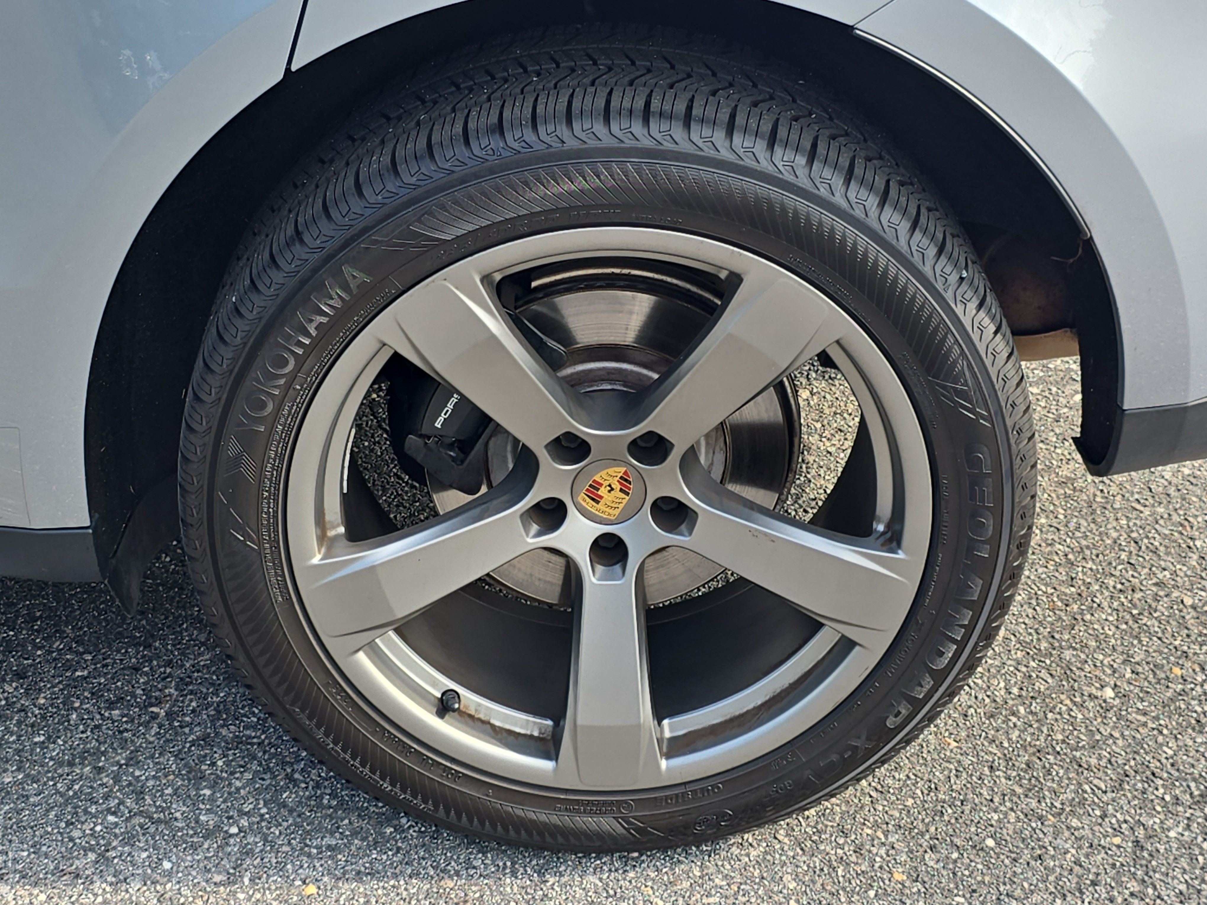Used 2022 Porsche Macan AWD/4WD image 34