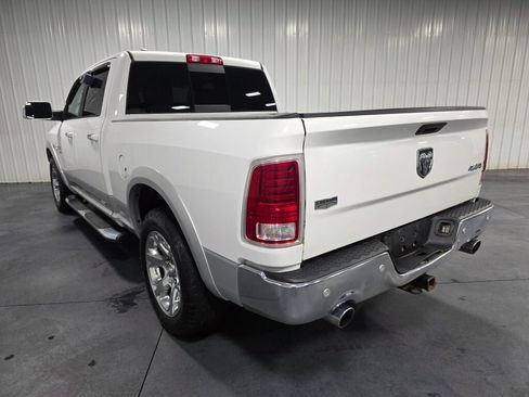 Used 2017 RAM 1500 Laramie AWD/4WD image 3