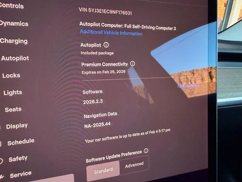 Used 2022 Tesla Model 3 Performance image 5