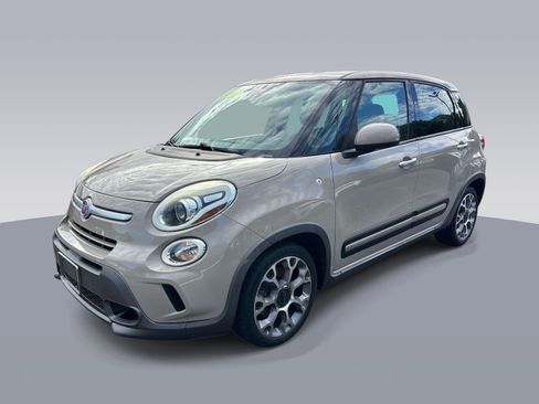 Used 2014 FIAT 500L Trekking w/ Popular Equipment Group FWD image 6