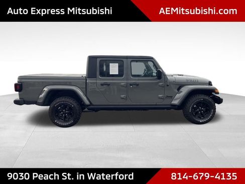 Used 2022 Jeep Gladiator Willys image 8