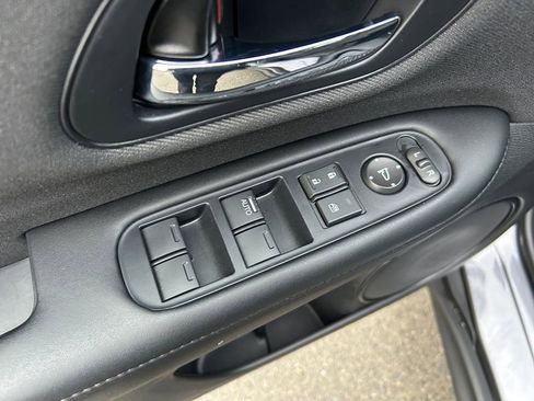 Used 2022 Honda HR-V LX image 23